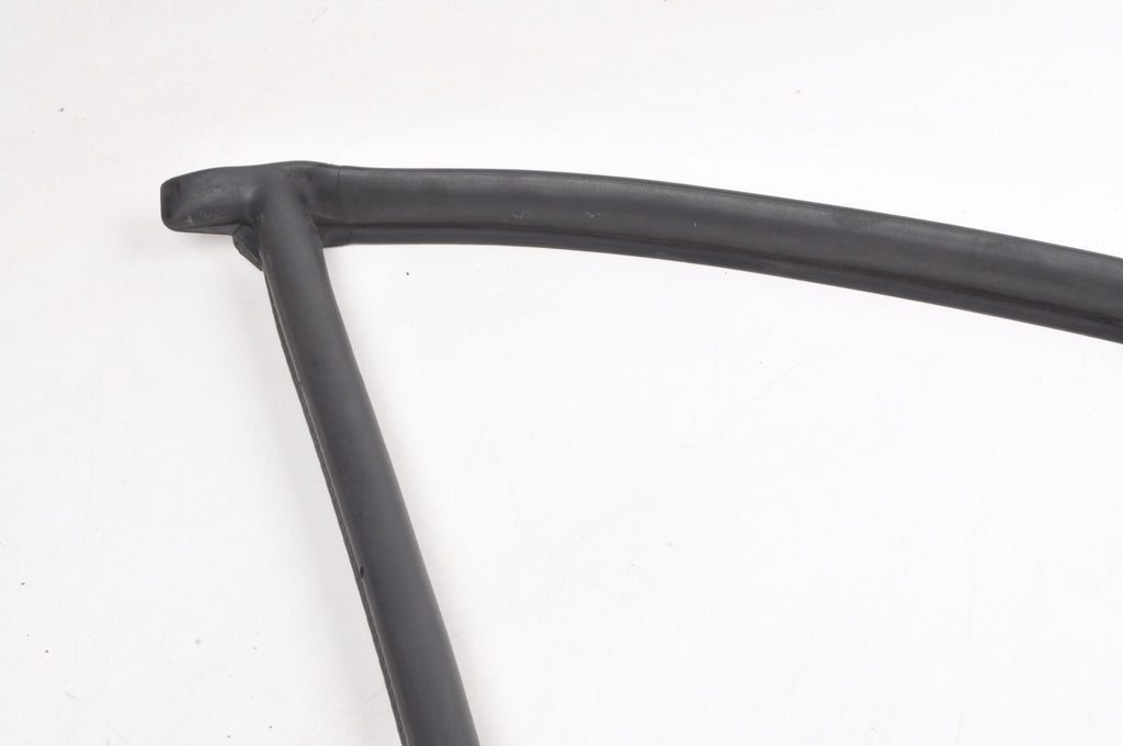 VOLVO XC60 II THRESHOLD STRIP GASKET S1XMC RIGHT