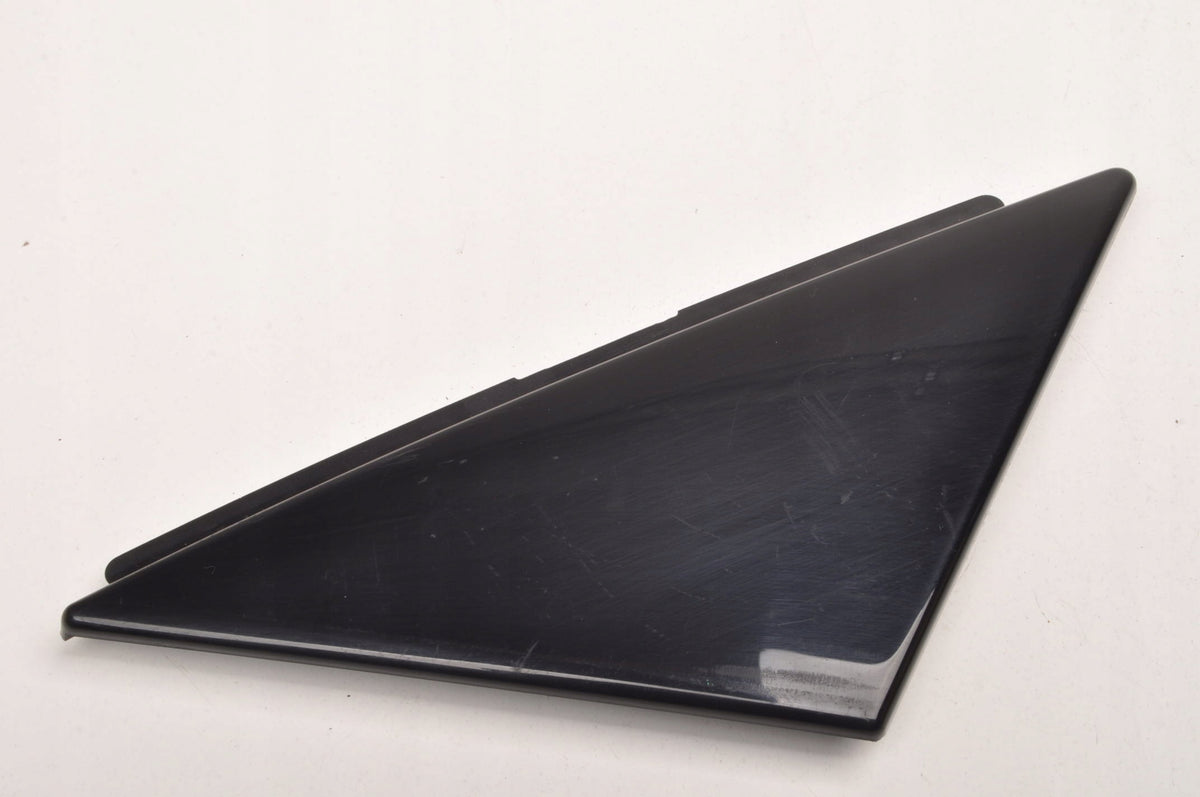 VOLVO XC60 II TRIANGLE FENDER GUARD CAP LEFT 31672922
