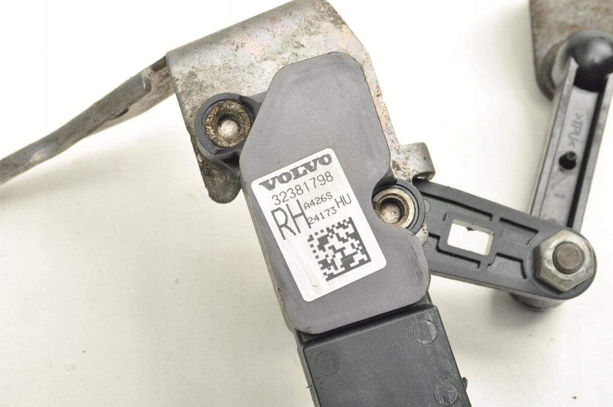 VOLVO XC60 II XENON LEVELING SENSOR RIGHT 32381798