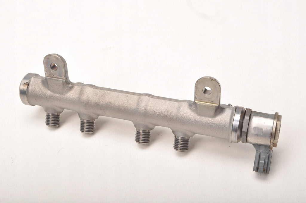 VOLVO XC60 XC90 II 2.0 16V B5 Mild-Hybrid 235HP INJECTION RAIL 31432834