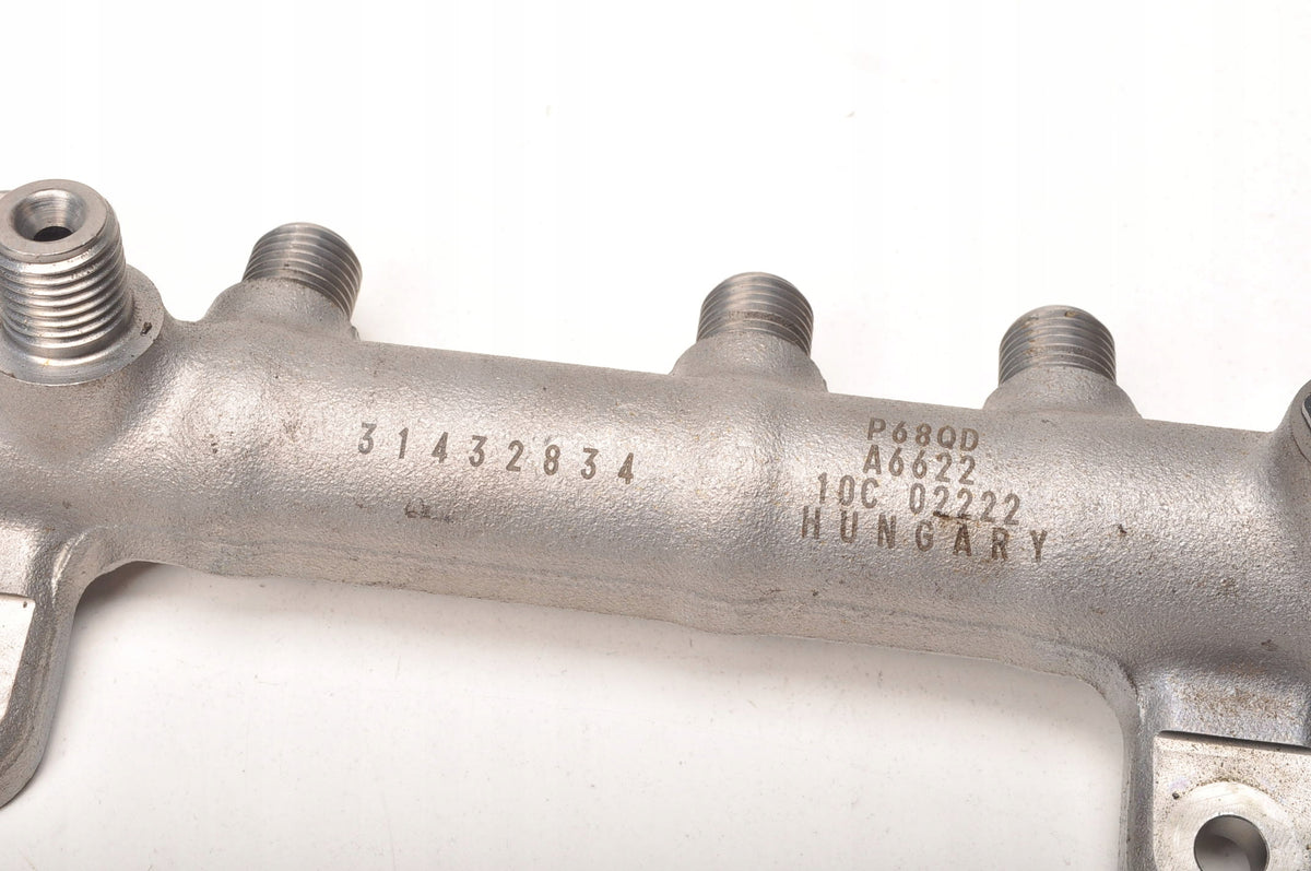VOLVO XC60 XC90 II 2.0 16V B5 Mild-Hybrid 235HP INJECTION RAIL 31432834