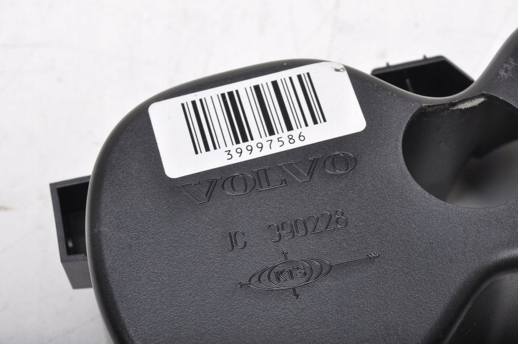 VOLVO XC70 II CUP HOLDER 39997586