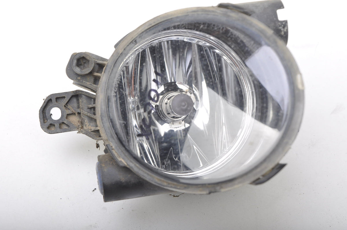 VOLVO XC70 II LEFT HALOGEN HEADLIGHT 31214475