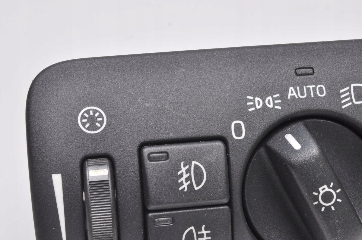 VOLVO XC70 II LIGHT SWITCH 30739429