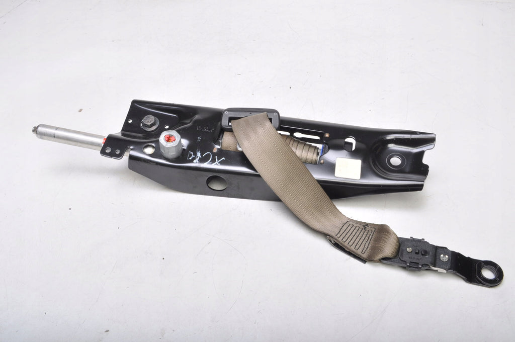 VOLVO XC70 II SEAT BELT LEFT FRONT 39811482