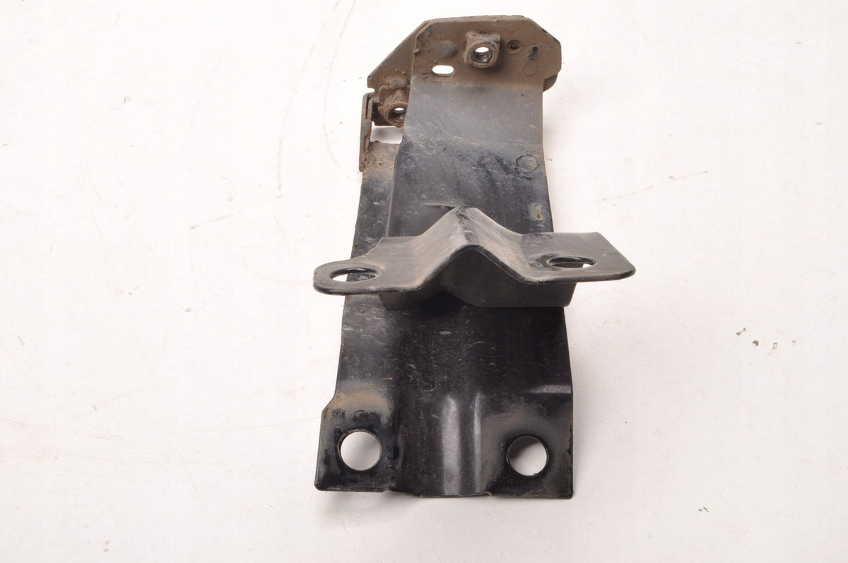 VOLVO XC70 II V70 III S80 II RADIATOR MOUNT LEFT