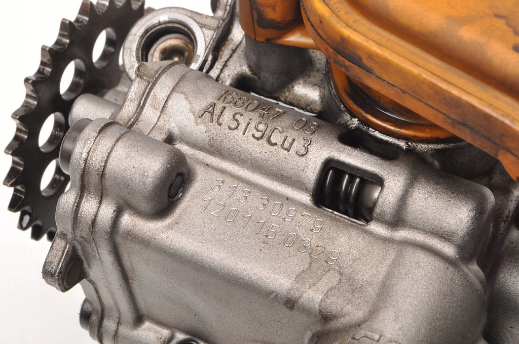 VOLVO XC70 II XC60 I V70 III V60 2.0 D3 OIL PUMP 31330979