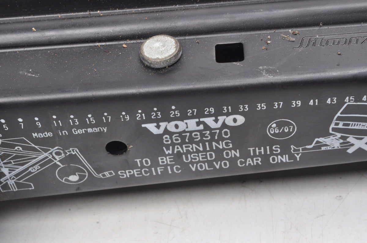 VOLVO XC70 S60 V70 S80 JACK SET JACK KEY EAR 8679370 9133668