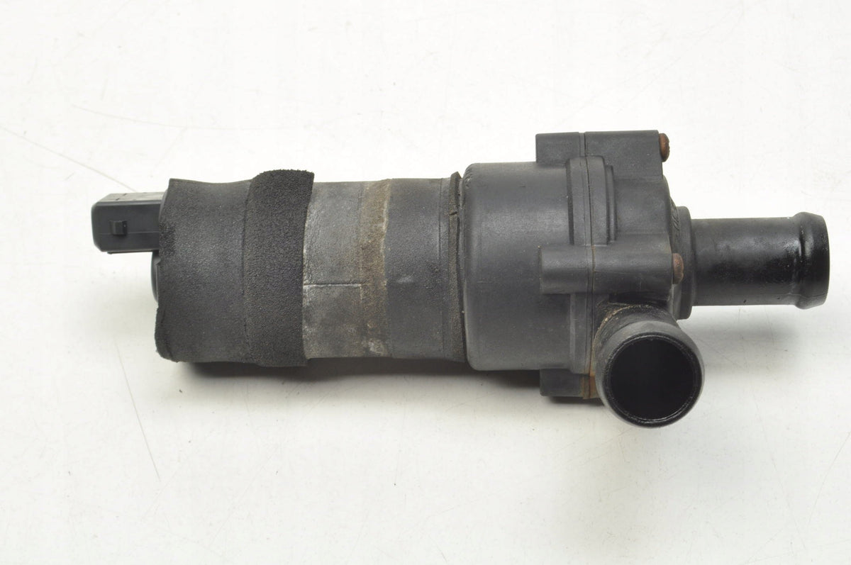 VOLVO XC90 2.4 D5 185KM WATER CIRCULATION PUMP