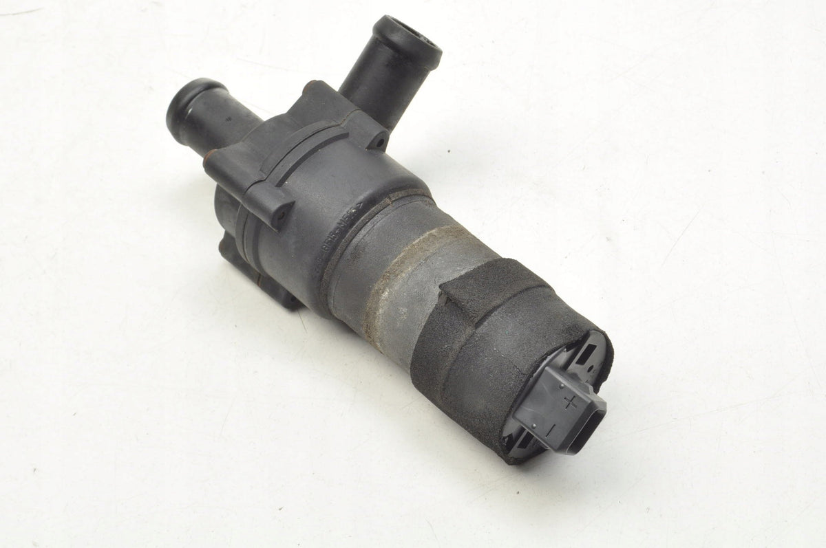 VOLVO XC90 2.4 D5 185KM WATER CIRCULATION PUMP