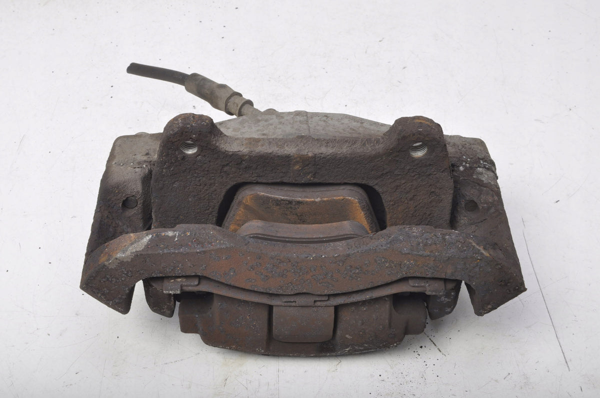 VOLVO XC90 2.4 D5 BRAKE CALIPER LEFT FRONT