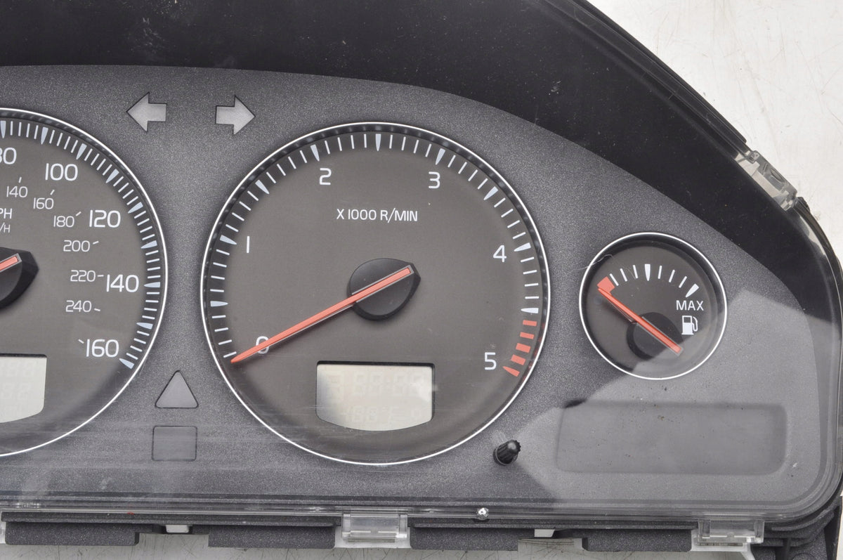 VOLVO XC90 2.4 D5 COUNTER CLOCKS 31296337 LIFT