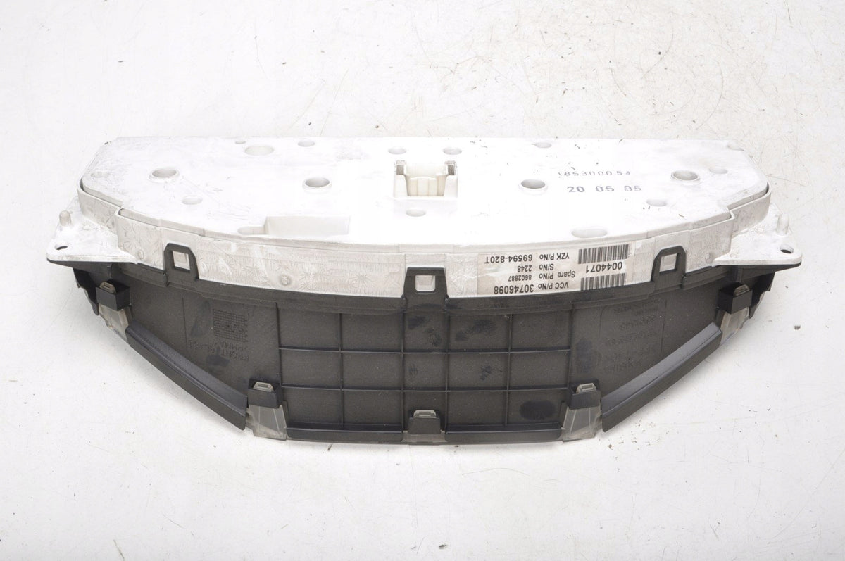 VOLVO XC90 4.4 V8 COUNTER CLOCKS EUROPE 30746098