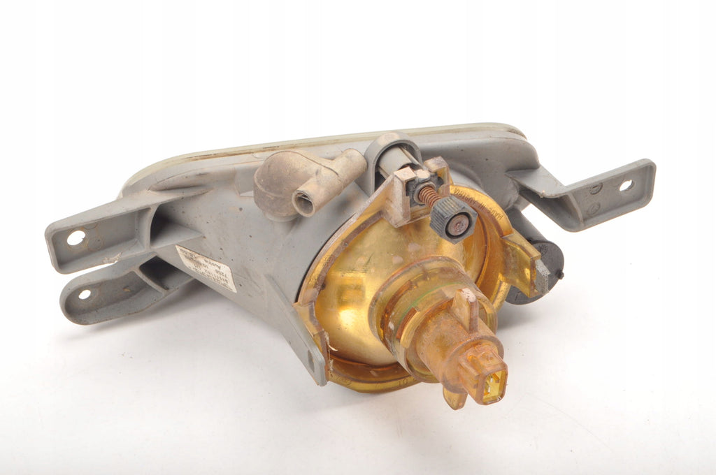 VOLVO XC90 AND HALOGEN LEFT LIFT 31111182