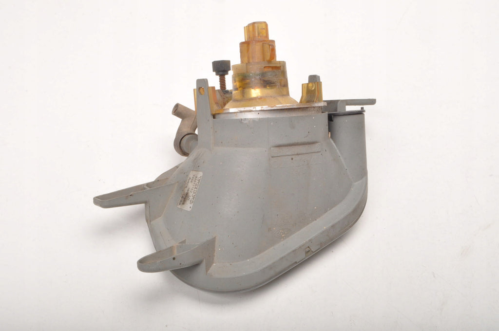 VOLVO XC90 AND HALOGEN LEFT LIFT 31111182