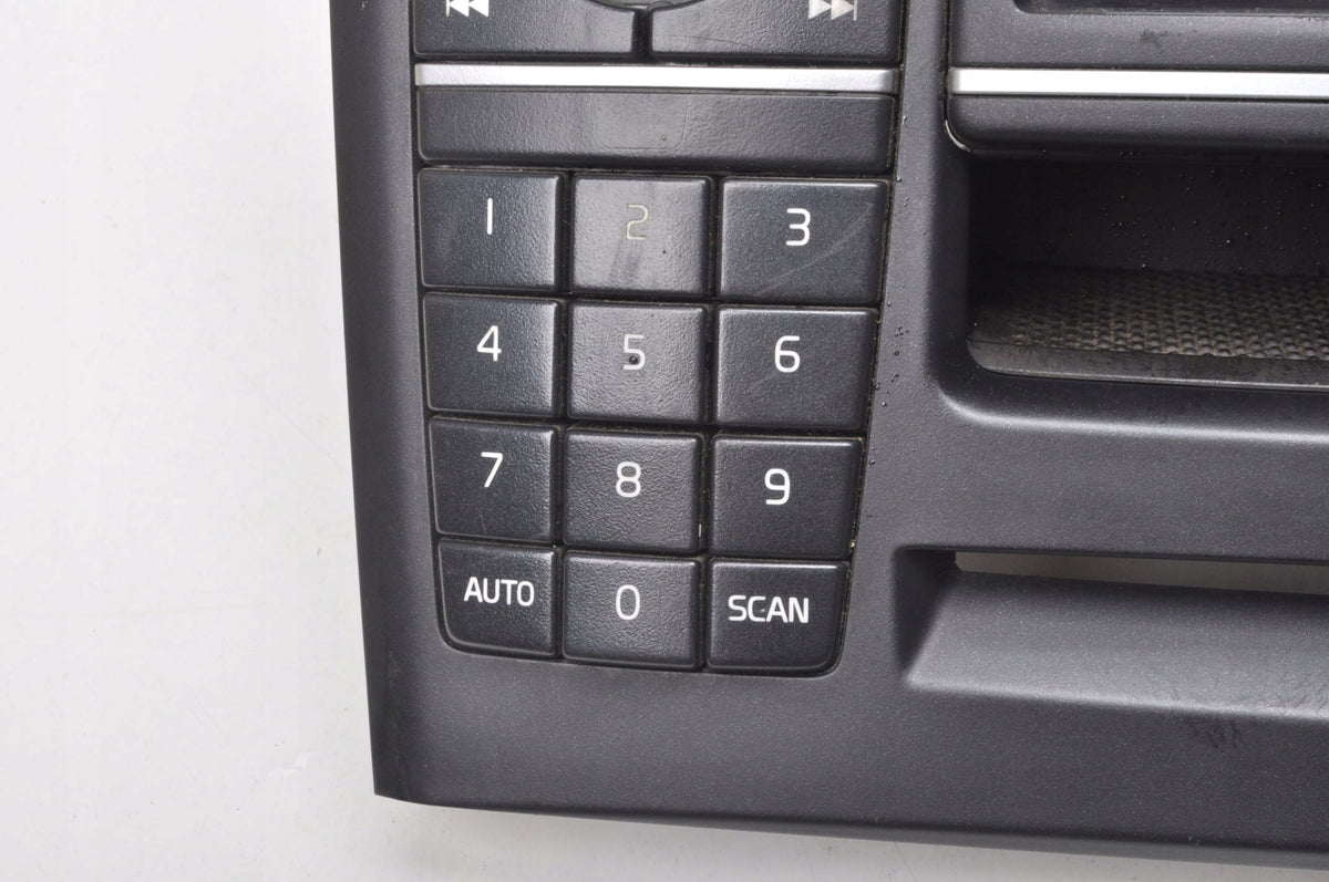 VOLVO XC90 AND RADIO PANEL 30752420