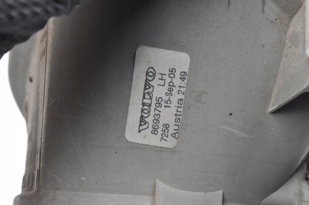 VOLVO XC90 HALOGEN LEFT 8693795