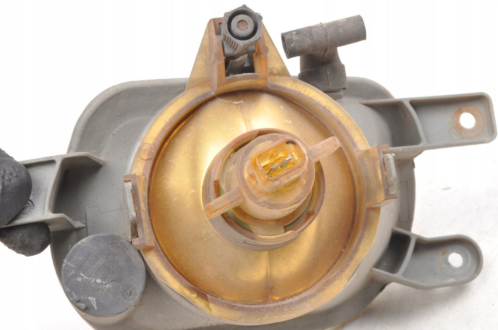 VOLVO XC90 HALOGEN RIGHT 8693796