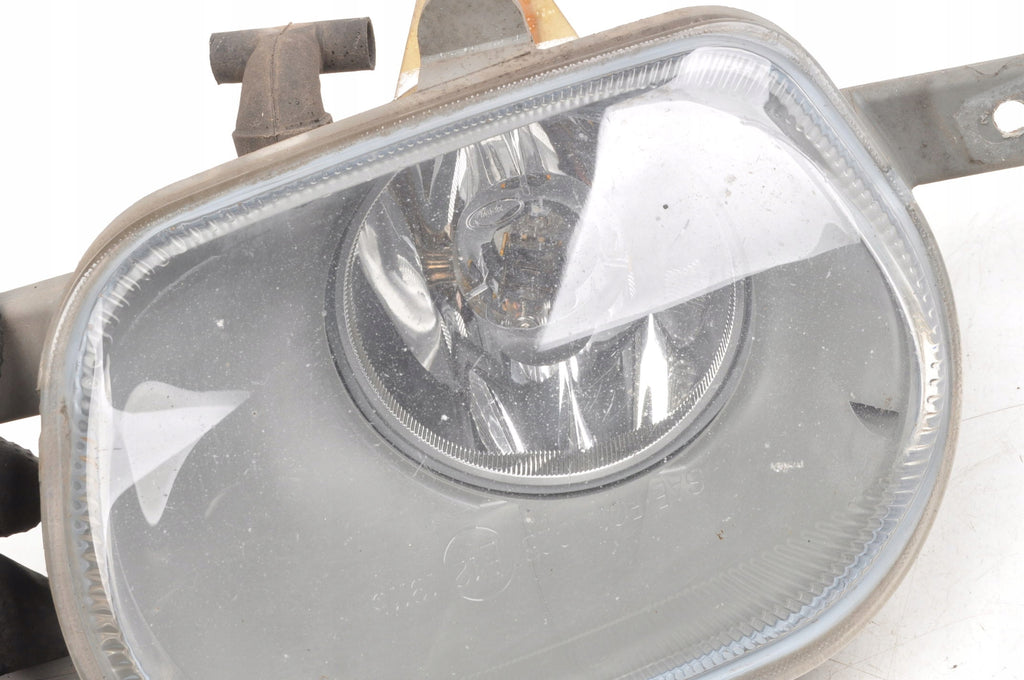 VOLVO XC90 HALOGEN RIGHT 8693796