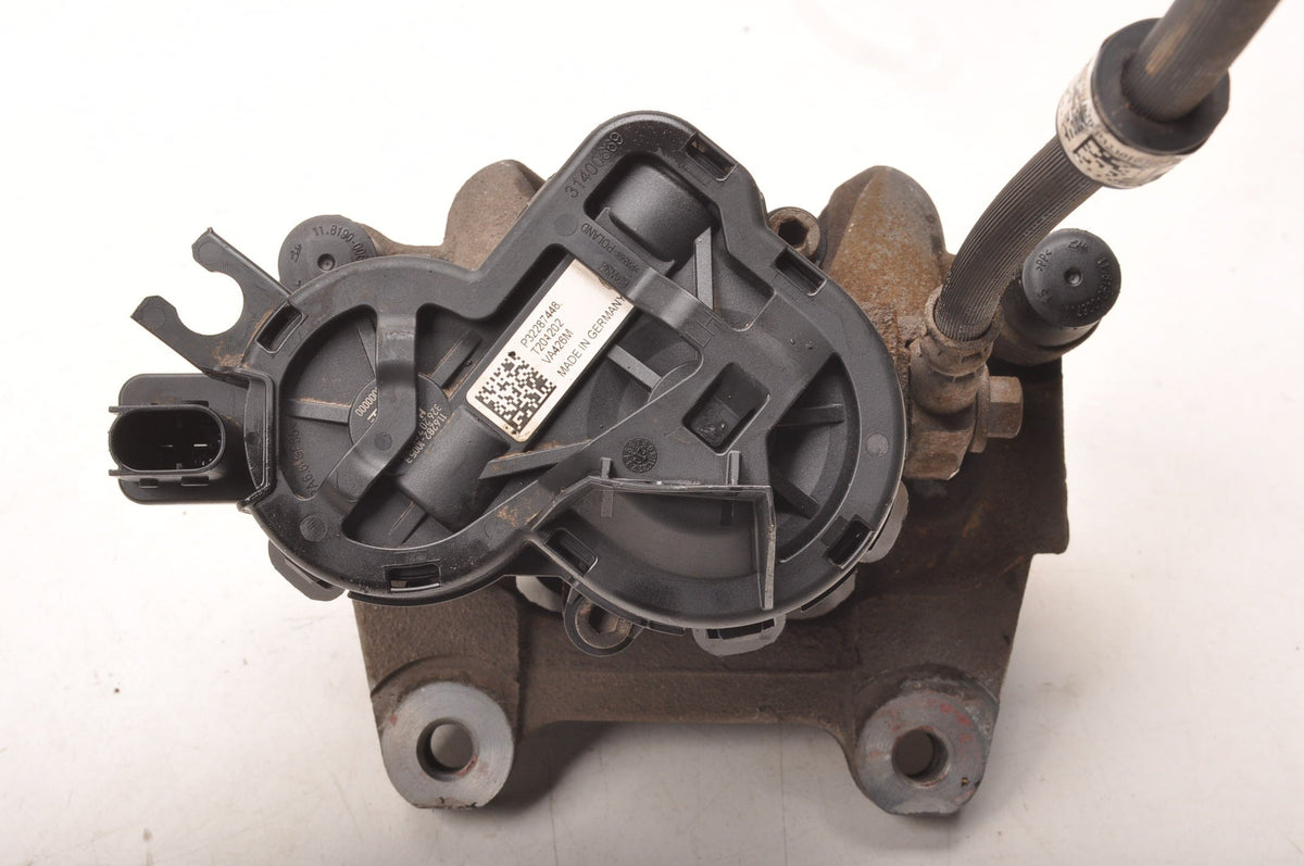 VOLVO XC90 II 2.0 16V B5 BRAKE CALIPER LEFT REAR 32287448 32217363