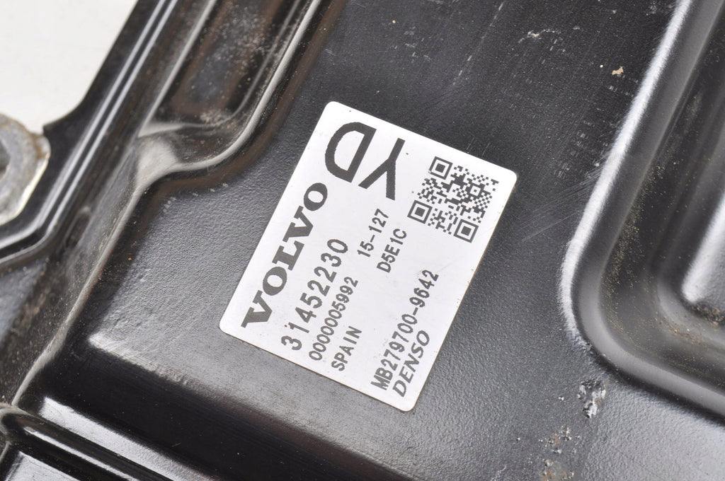 VOLVO XC90 II 2.0 D COMPUTER ENGINE DRIVER 31452230