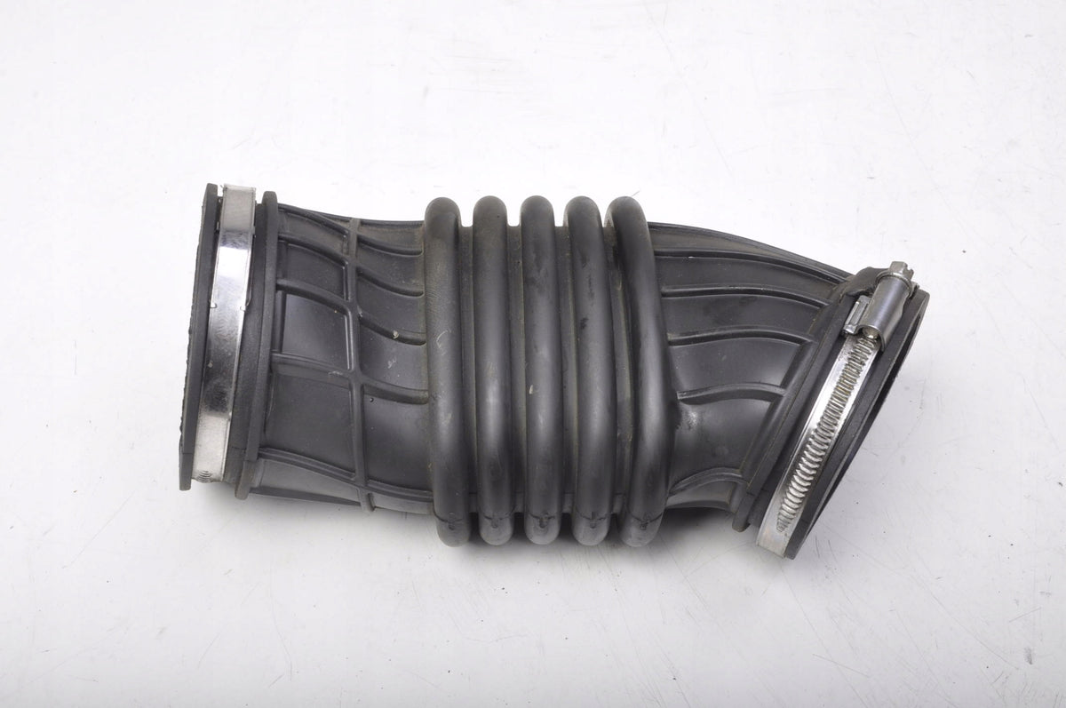 VOLVO XC90 II 2.0 T8 AIR INTAKE PIPE 31370326