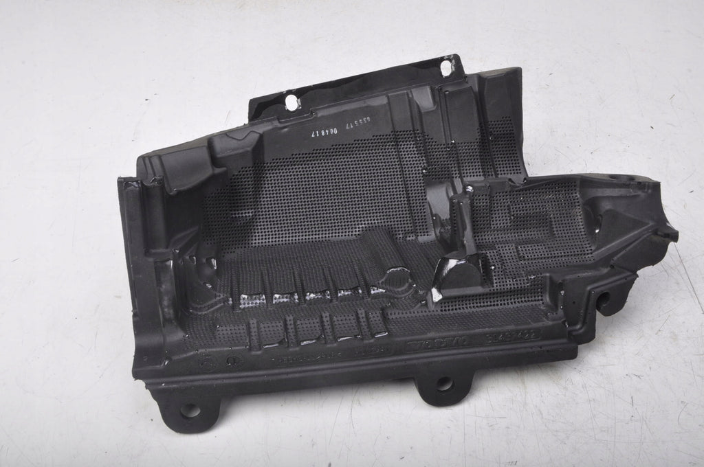 VOLVO XC90 II 2.0 T8 COVER PLASTIC 31437422