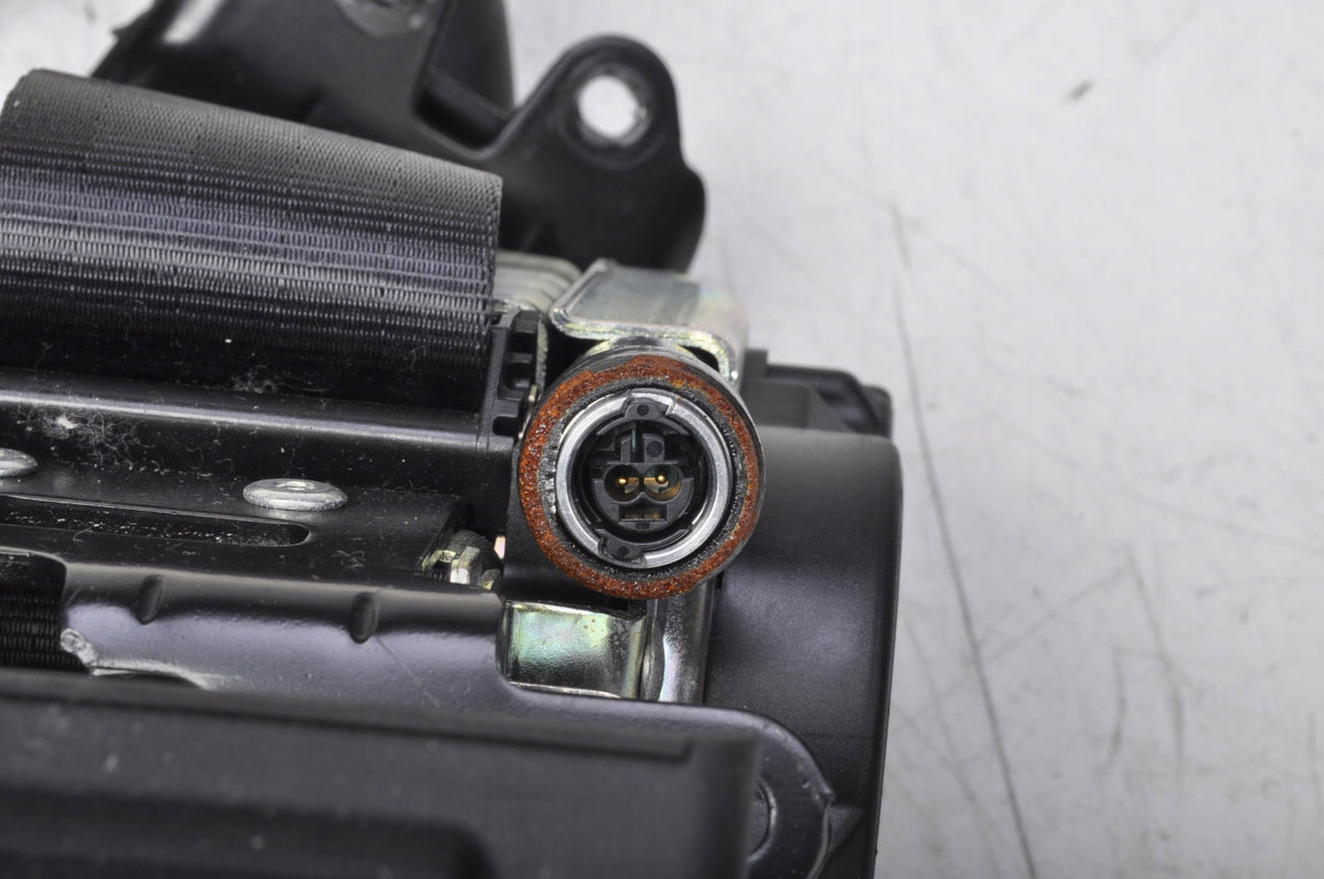 VOLVO XC90 II BELT RIGHT FRONT 32131153