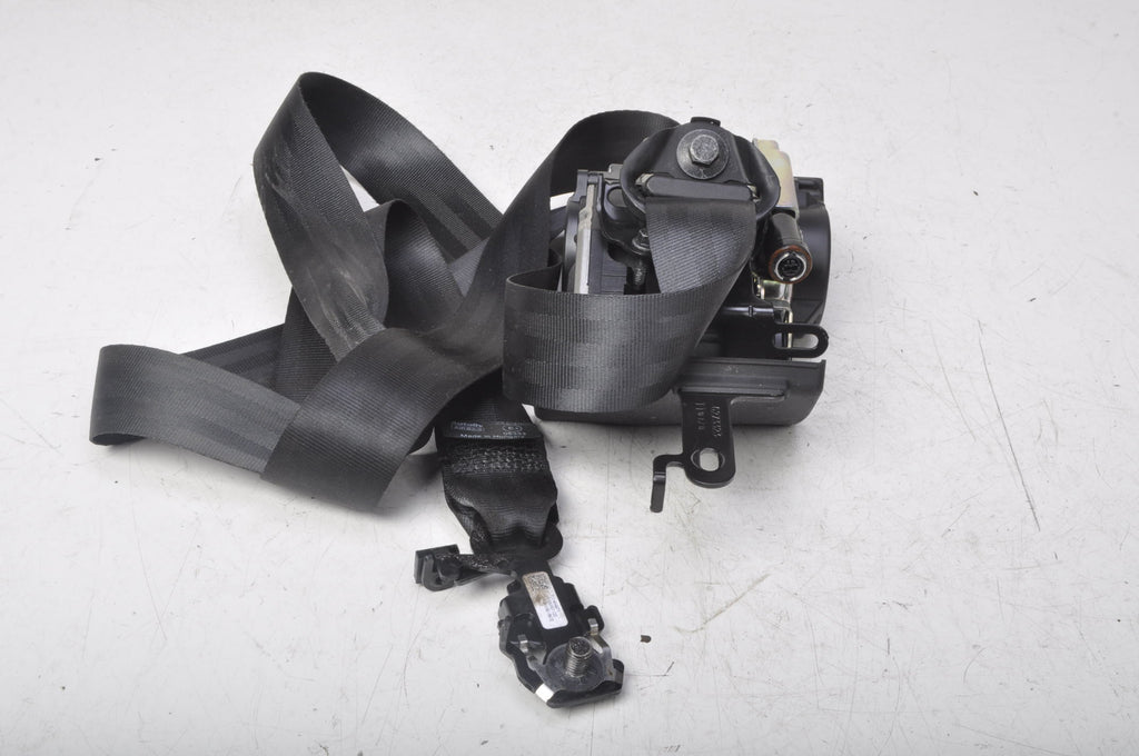 VOLVO XC90 II BELT RIGHT FRONT 32131153