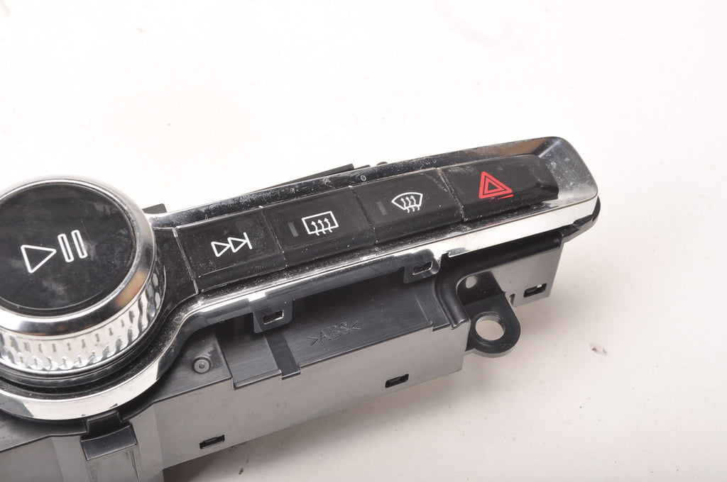 VOLVO XC90 II CENTER RADIO CONTROL PANEL 31346790