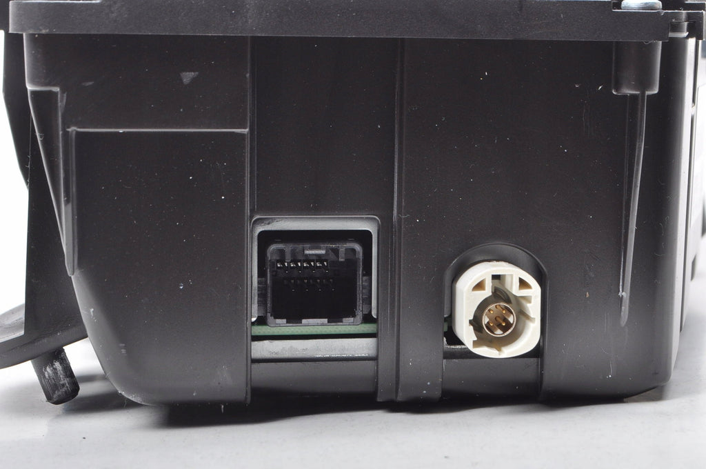 VOLVO XC90 II DISPLAY UK 32233452