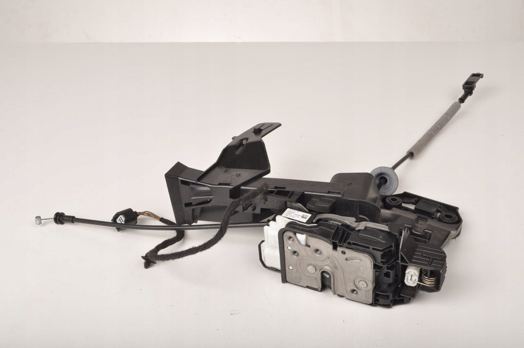 VOLVO XC90 II DOOR LOCK RIGHT FRONT 31349895