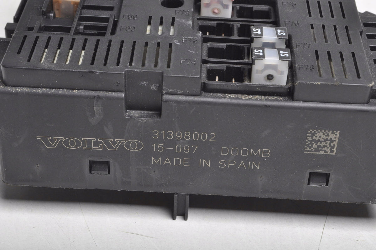 VOLVO XC90 II FUSE MODULE 31376344