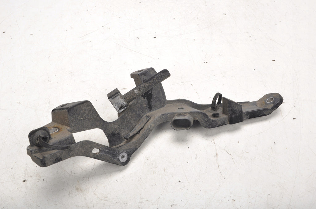 VOLVO XC90 II MOUNT BRACKET 31406215
