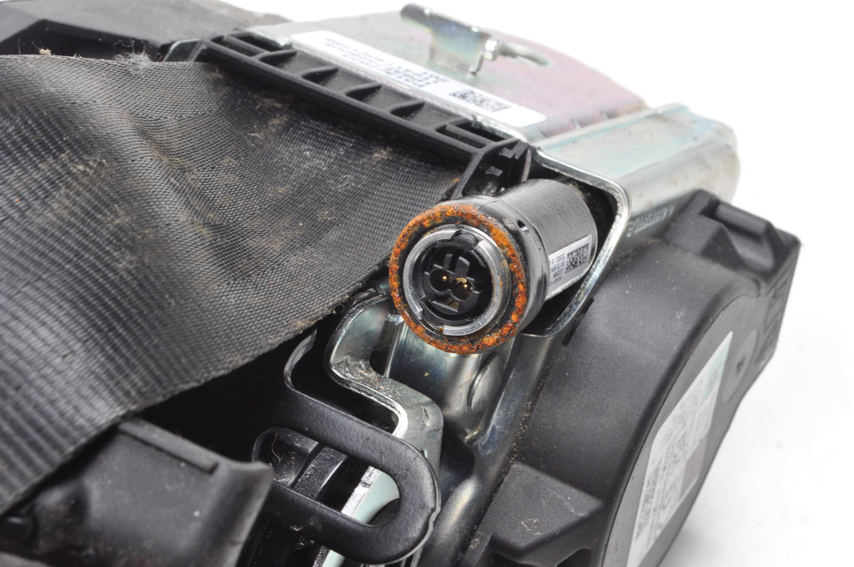 VOLVO XC90 II SEAT BELT RIGHT FRONT 31322654