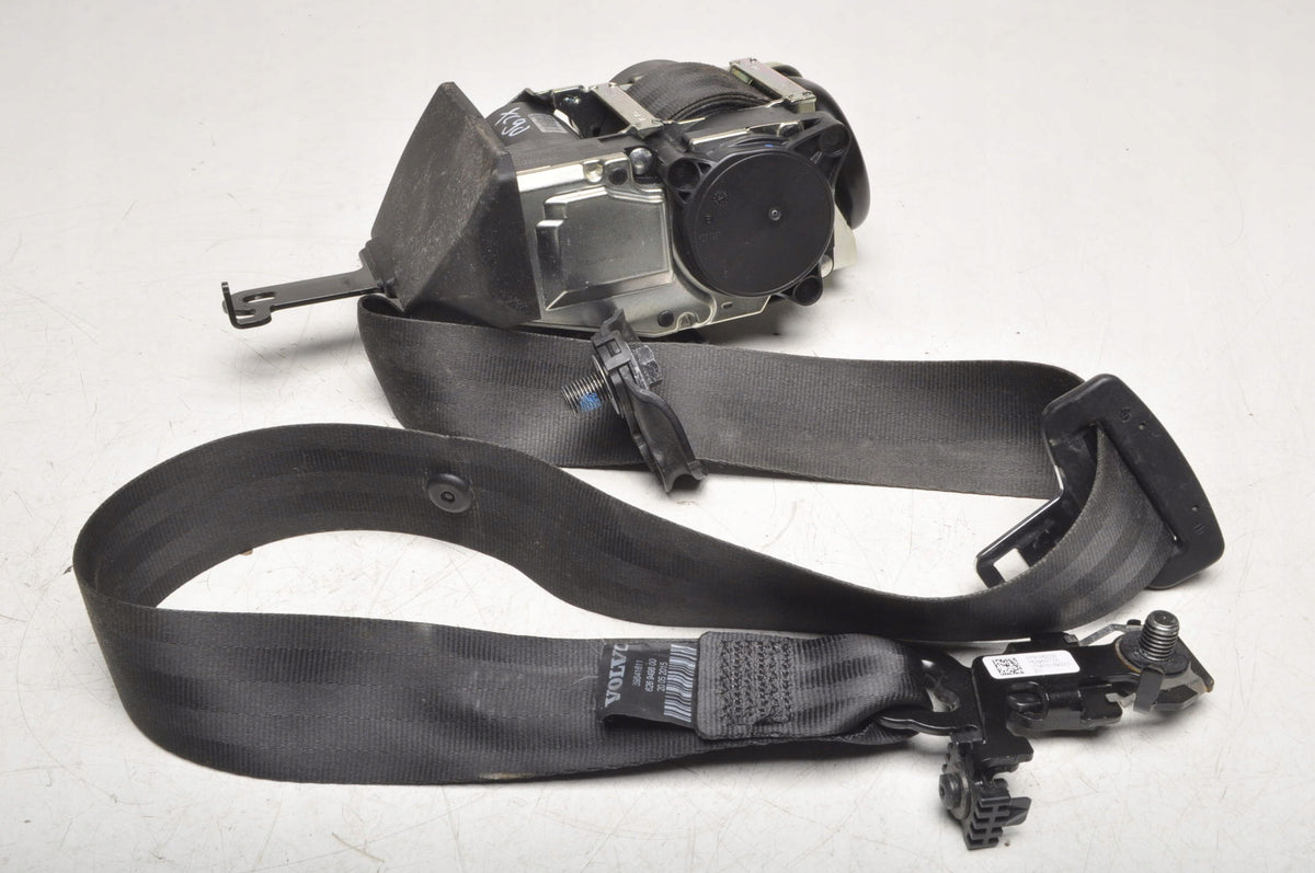 VOLVO XC90 II SEAT BELT RIGHT FRONT 39841611