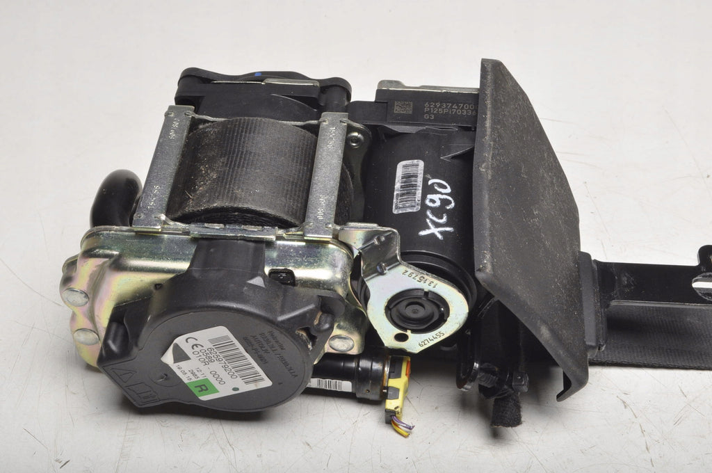 VOLVO XC90 II SEAT BELT RIGHT FRONT 39841611