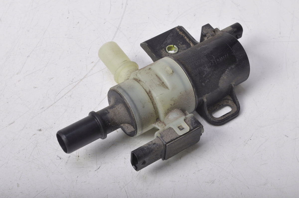 VOLVO XC90 II SENSOR FUEL VALVE 32242463