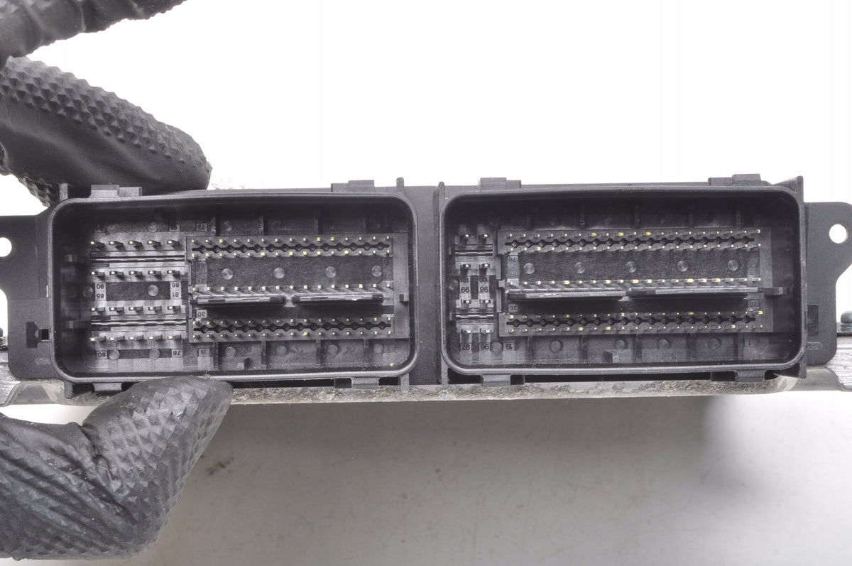 VOLVO XC90 II T8 Hybrid 2.0 16V 405HP COMPUTER ENGINE DRIVER 31452233