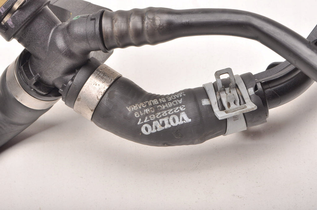 VOLVO XC90 II XC60 II 2.0 16V B5 PIPE WATER LINE 32222677