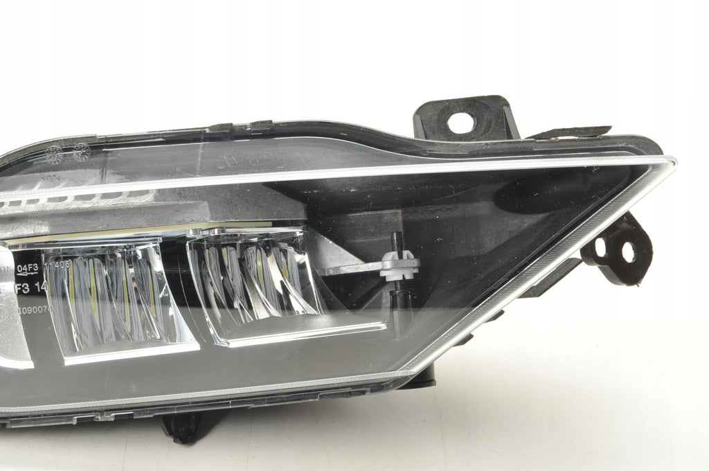 VOLVO XC90 II XC60 II HALOGEN RIGHT 2026 32337365