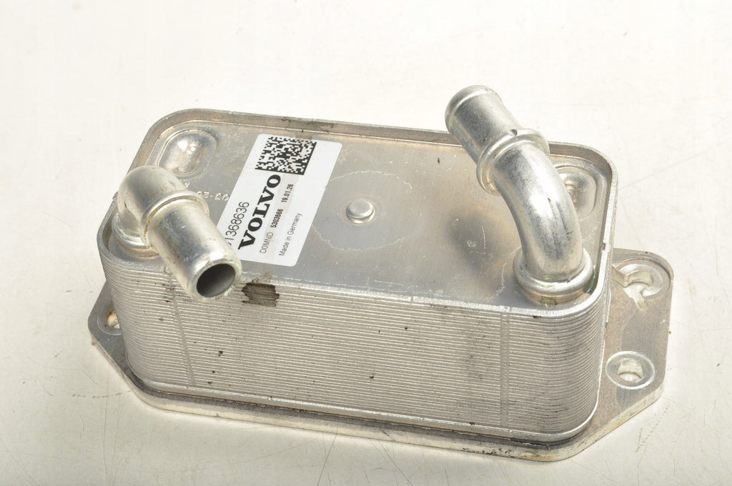 VOLVO XC90 II XC60 V90 S90 V60 S60 T8 OIL COOLER 31368636