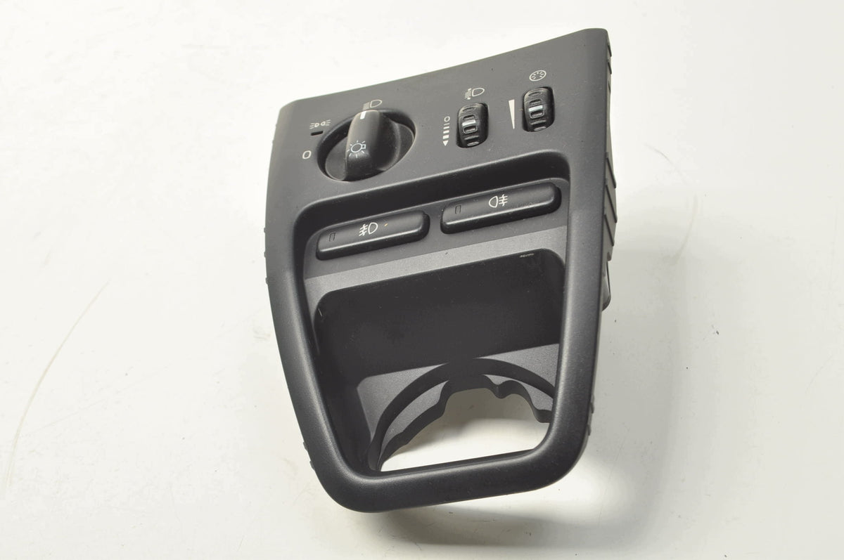VOLVO XC90 LIFT 30739304 LIGHT SWITCH