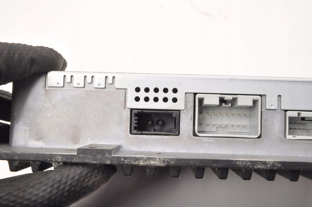 VOLVO XC90 RADIO AMPLIFIER 31310830