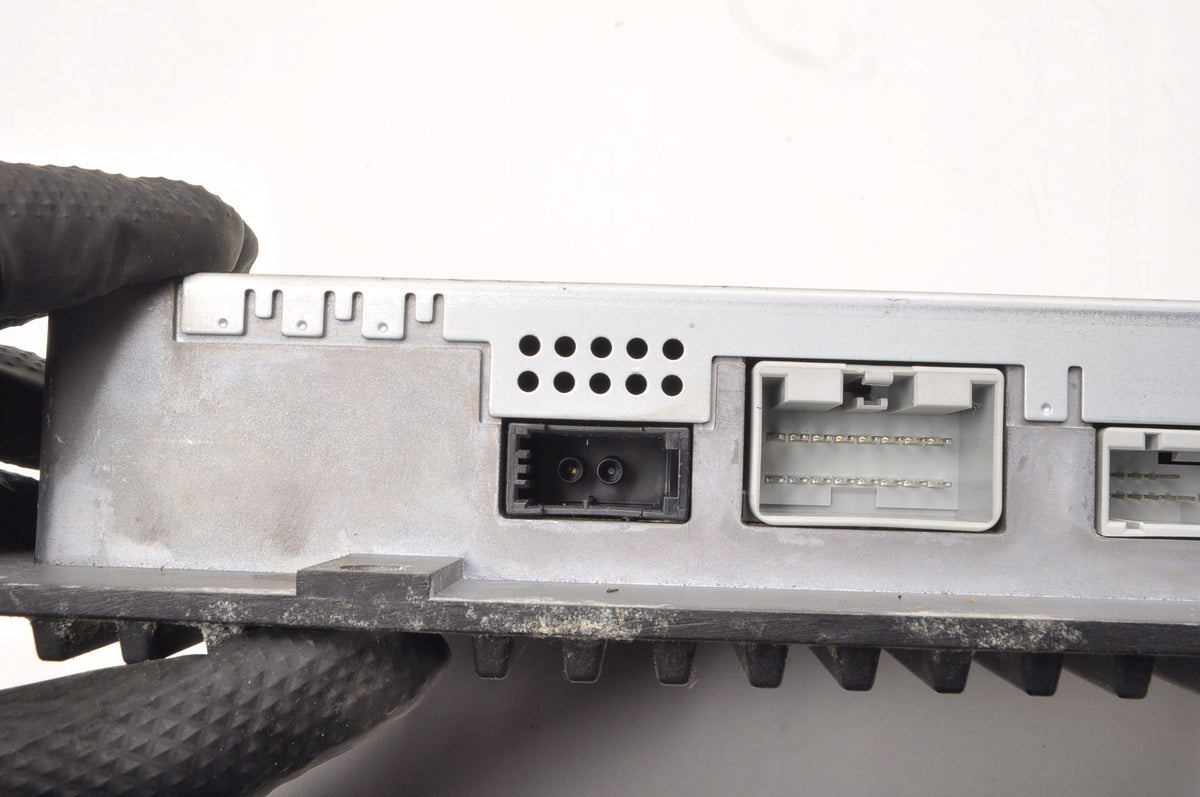 VOLVO XC90 RADIO AMPLIFIER 31310830