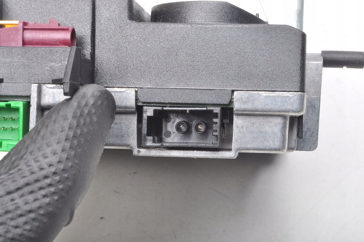 VOLVO XC90 RELAY MODULE 31288187 LIFT