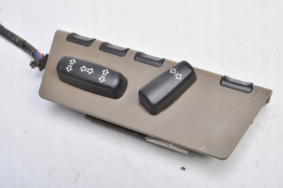 VOLVO XC90 SEAT ADJUSTMENT PANEL LEFT FRONT 39899885