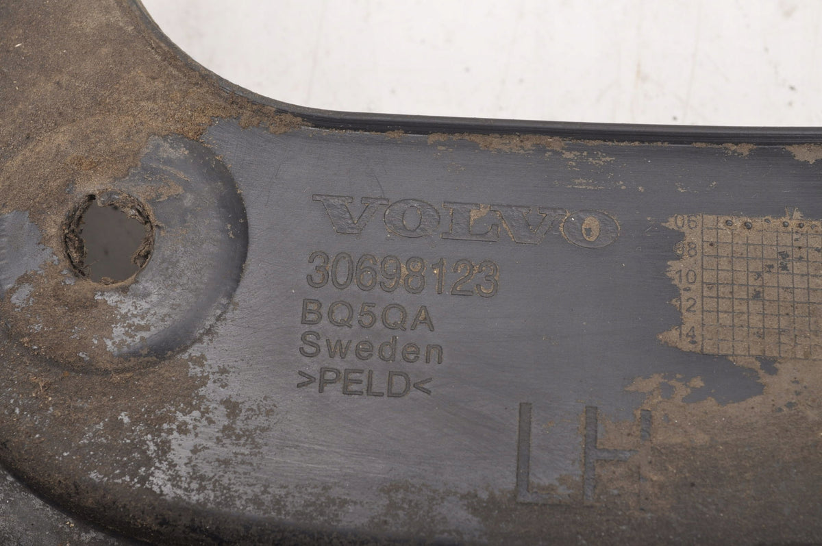 VOLVO XC90 SPLASHER LEFT REAR 30698123