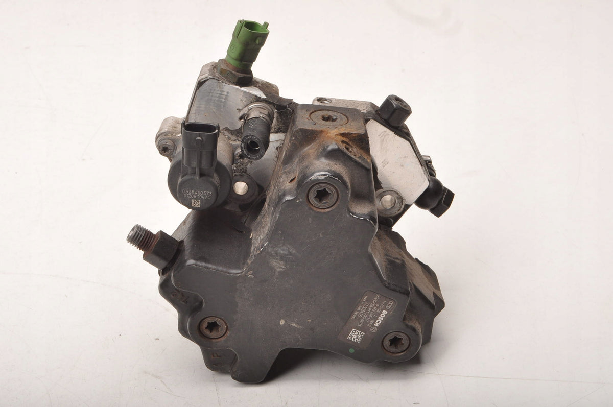 VOLVO XC90 XC70 V70 S60 2.4 D5 200KM INJECTION PUMP 31303475 0445010111