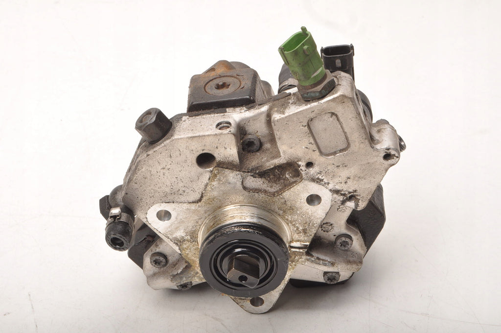 VOLVO XC90 XC70 V70 S60 2.4 D5 200KM INJECTION PUMP 31303475 0445010111